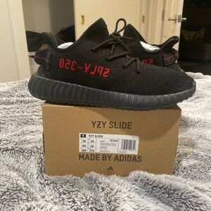 Size 9.5 Men’s Yeezy Boost 350 Bred